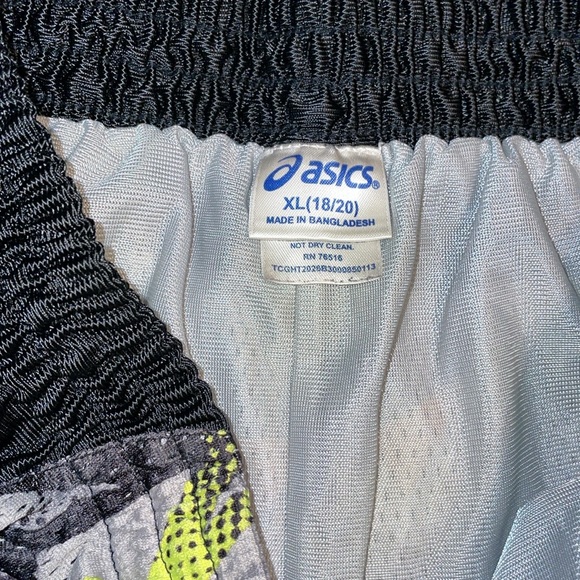 ASICS - Picture 3 of 4